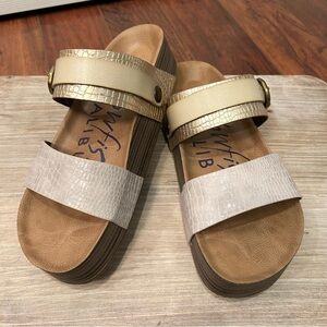 Blowfish Women's Sz. 8 Sandals w/ Adjustable Straps & 2 ways to wear them